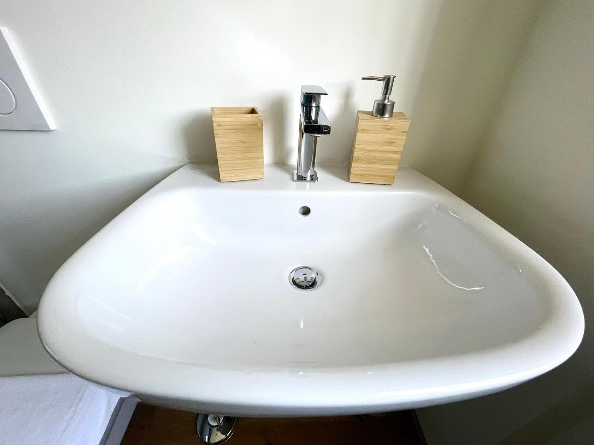 Lovingstresa 2 Brand New Apartment Ngoại thất bức ảnh